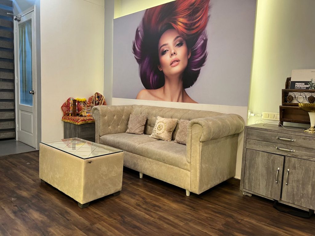 Hoshiarpur Salon